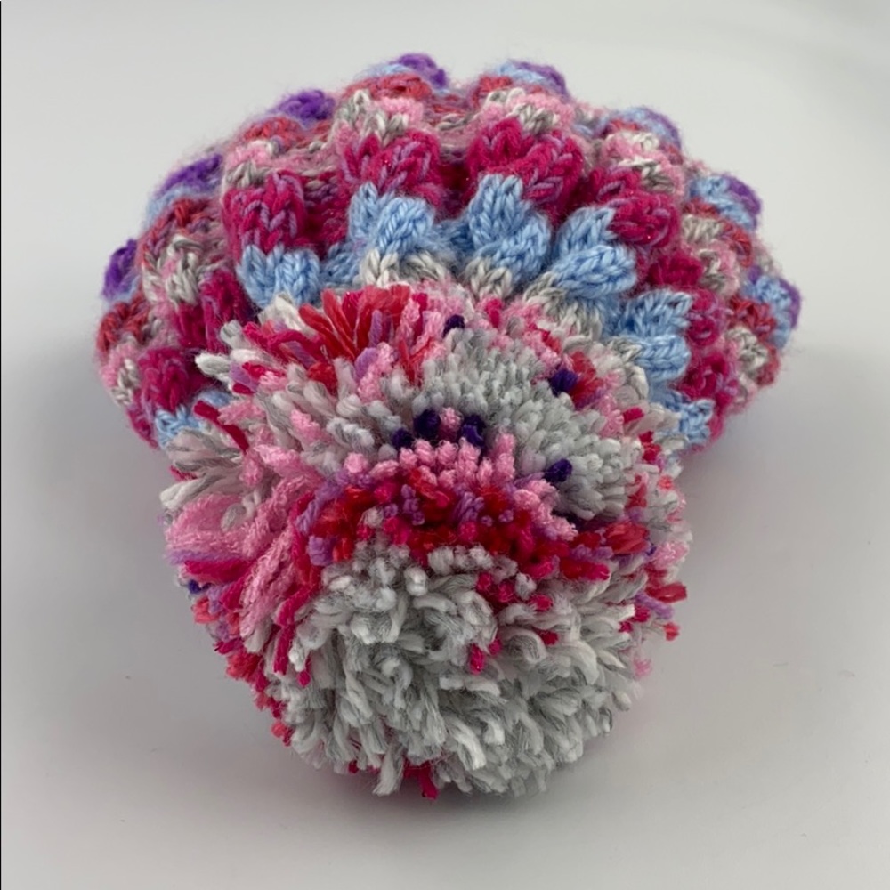 NEW Handmade Knitted Girls Hat with Poofy Ball - Picture 6 of 7